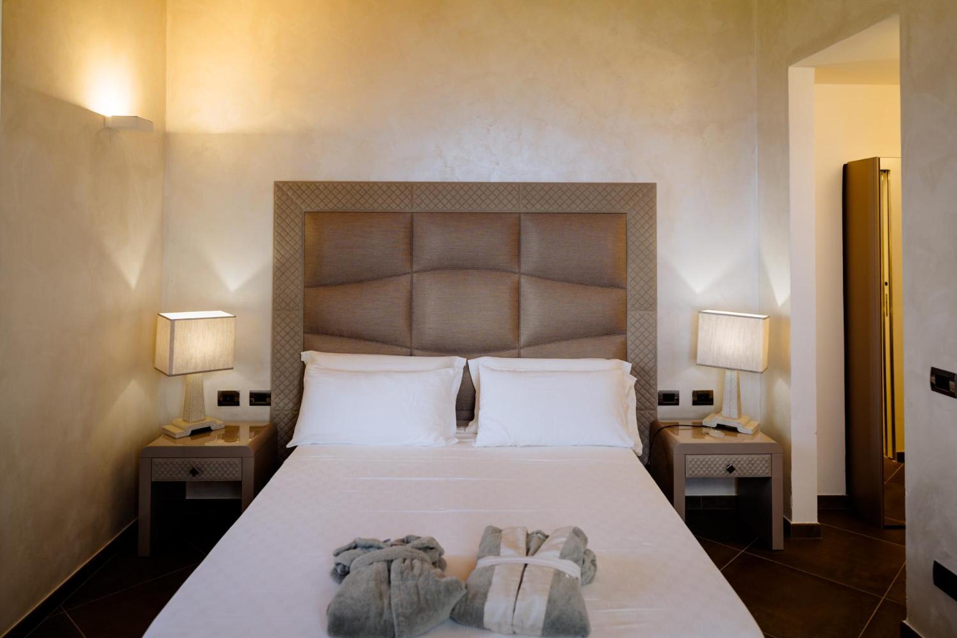 Resort Faro Di Punta Fenaio Campese  Exterior photo